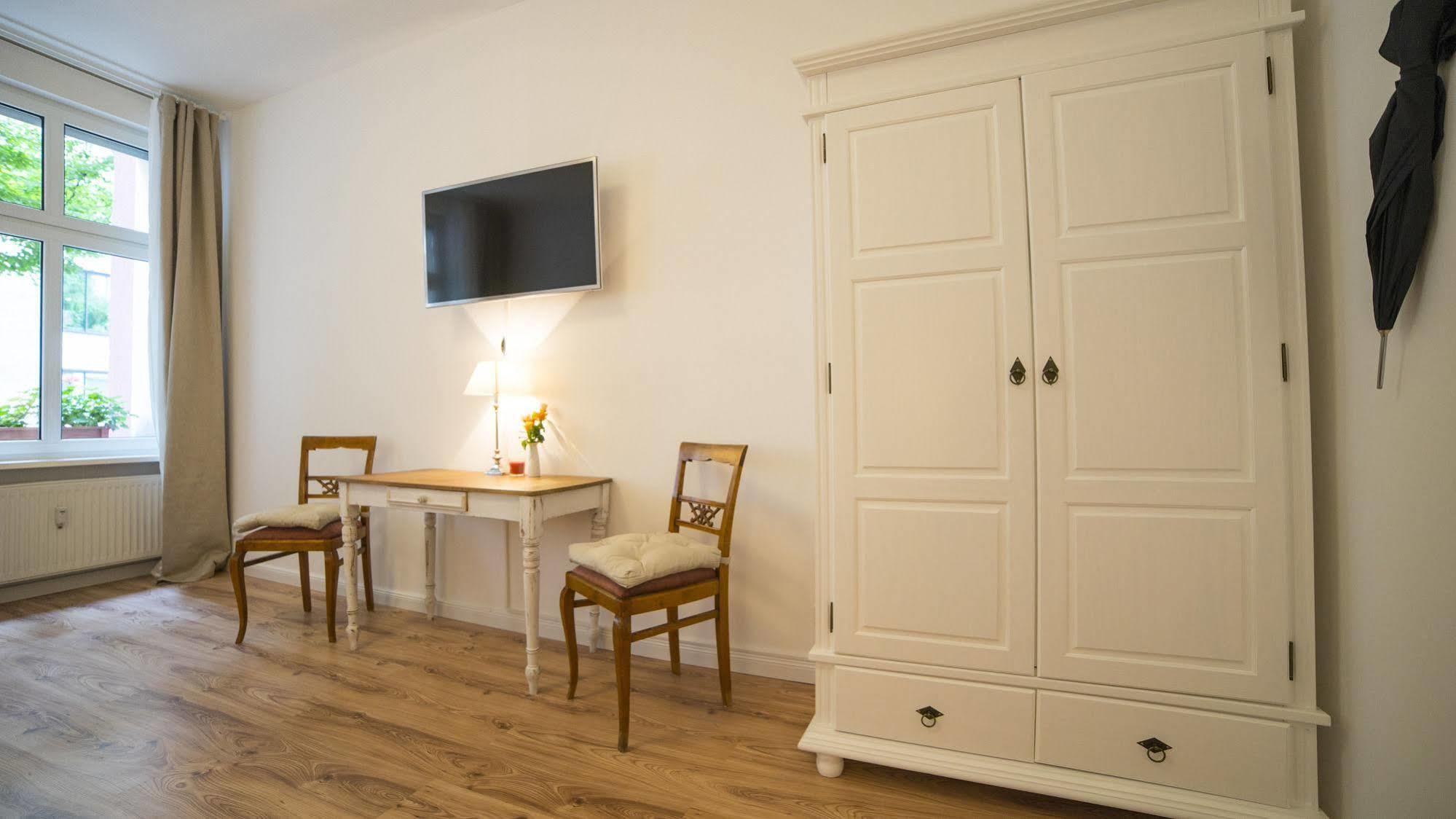 Hotel Lovely Flats Englische Strasse *