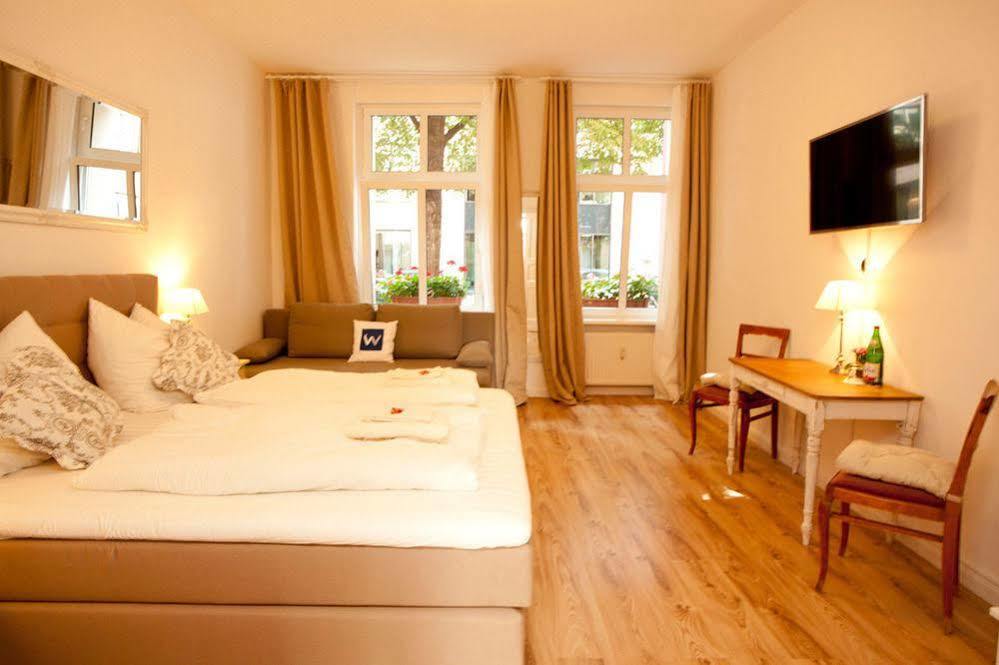 Hotel Lovely Flats Englisch